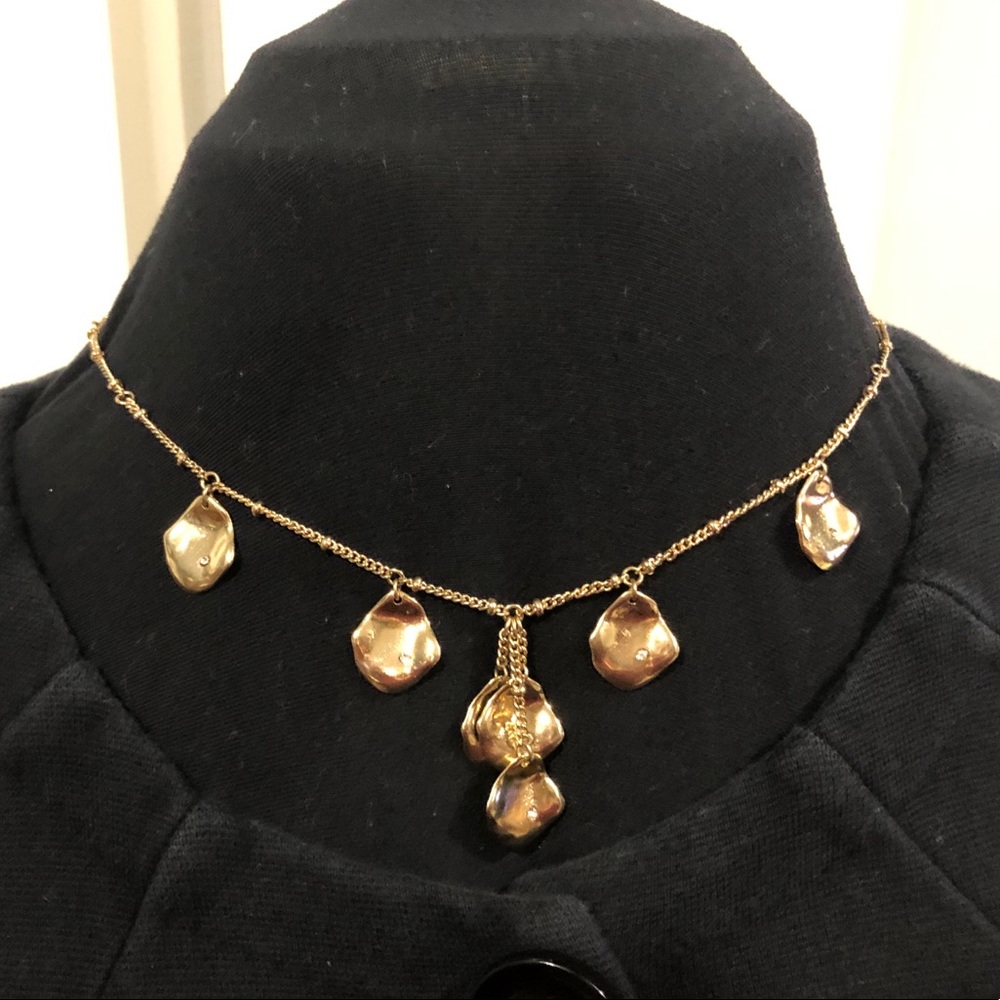 Gold necklace with faux diamonds
